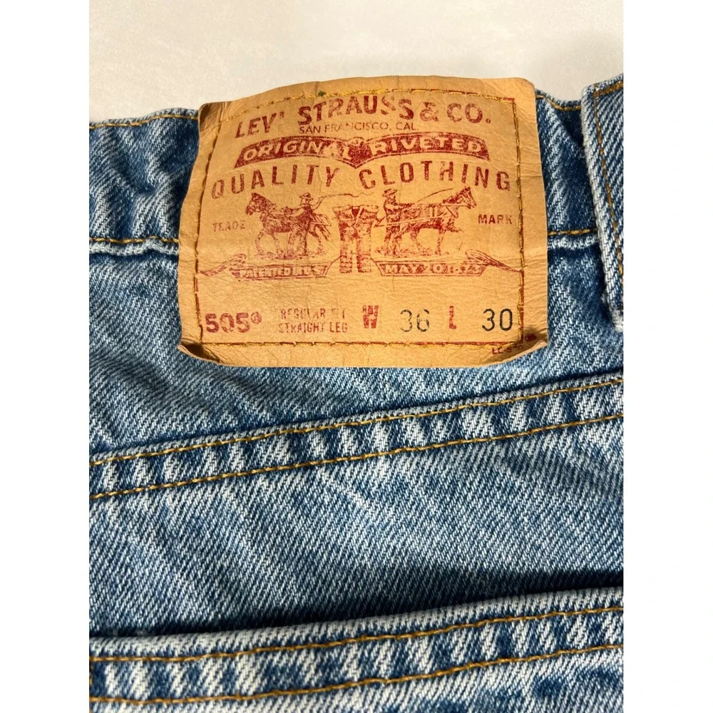 Vintage 1998 Levis 505 Regular Fit Straight Leg Jean Blue Denim 36x30 00505-4891